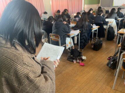 女子商生が学校インターンに参加！