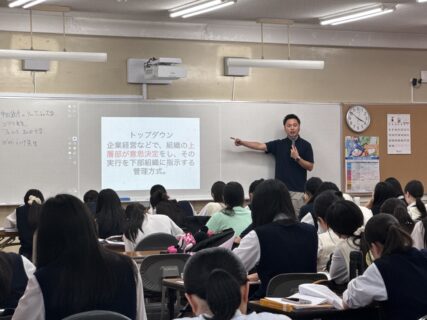 【3年生】進路実現！小論文講座に柴山先生を迎え、モチベーションを高める特別講義を開催